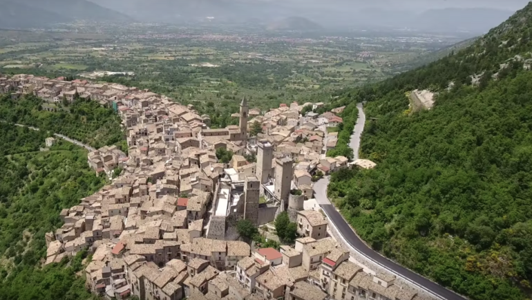 Pacentro lettera commossa dell’interno d’Abruzzo